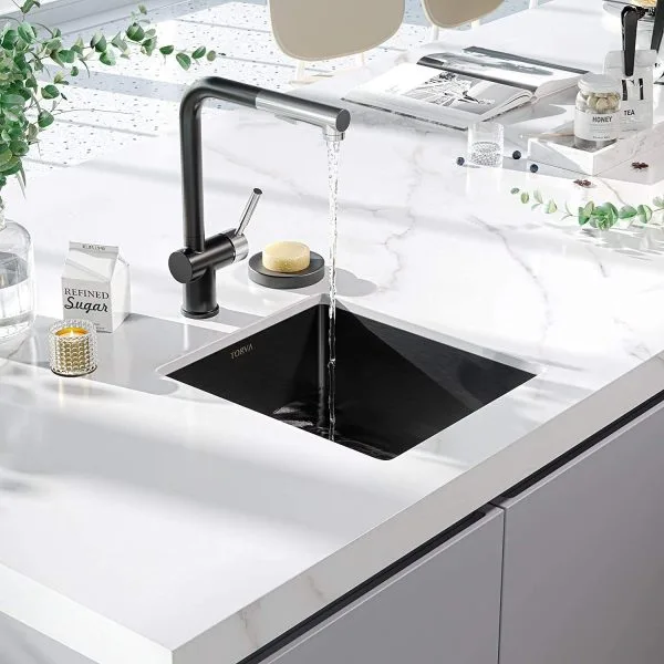 TORVA-Black-Stainless-Steel-Pull-Down-Single-Handle-Kitchen-Faucet-2
